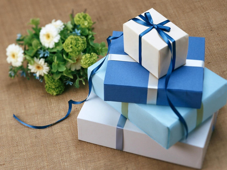 Gifts & Home Decor