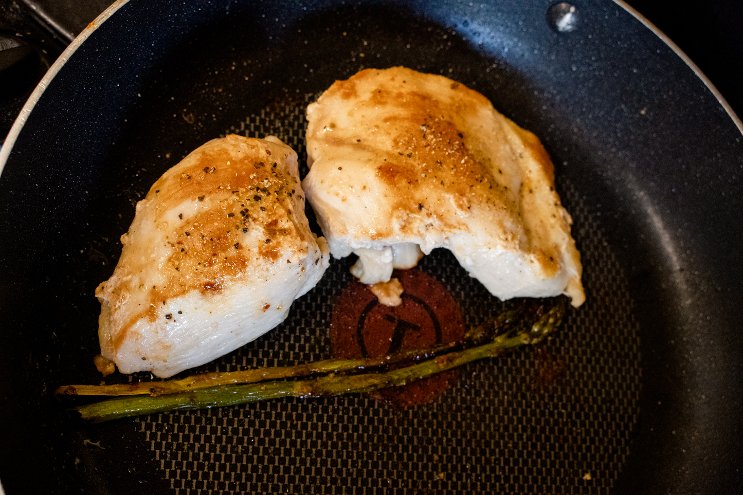 Perfect Everything Seasoning Blend Keto and Paleo approved Gluten Free All Purpose No Carb Gourmet Mixture of Garlic, Pepper, Celery, Turmeric, Onion, for Eggs, Meats, Vegies, Everything but Ice Cream Spice Shaker Bottle 4 Ounce